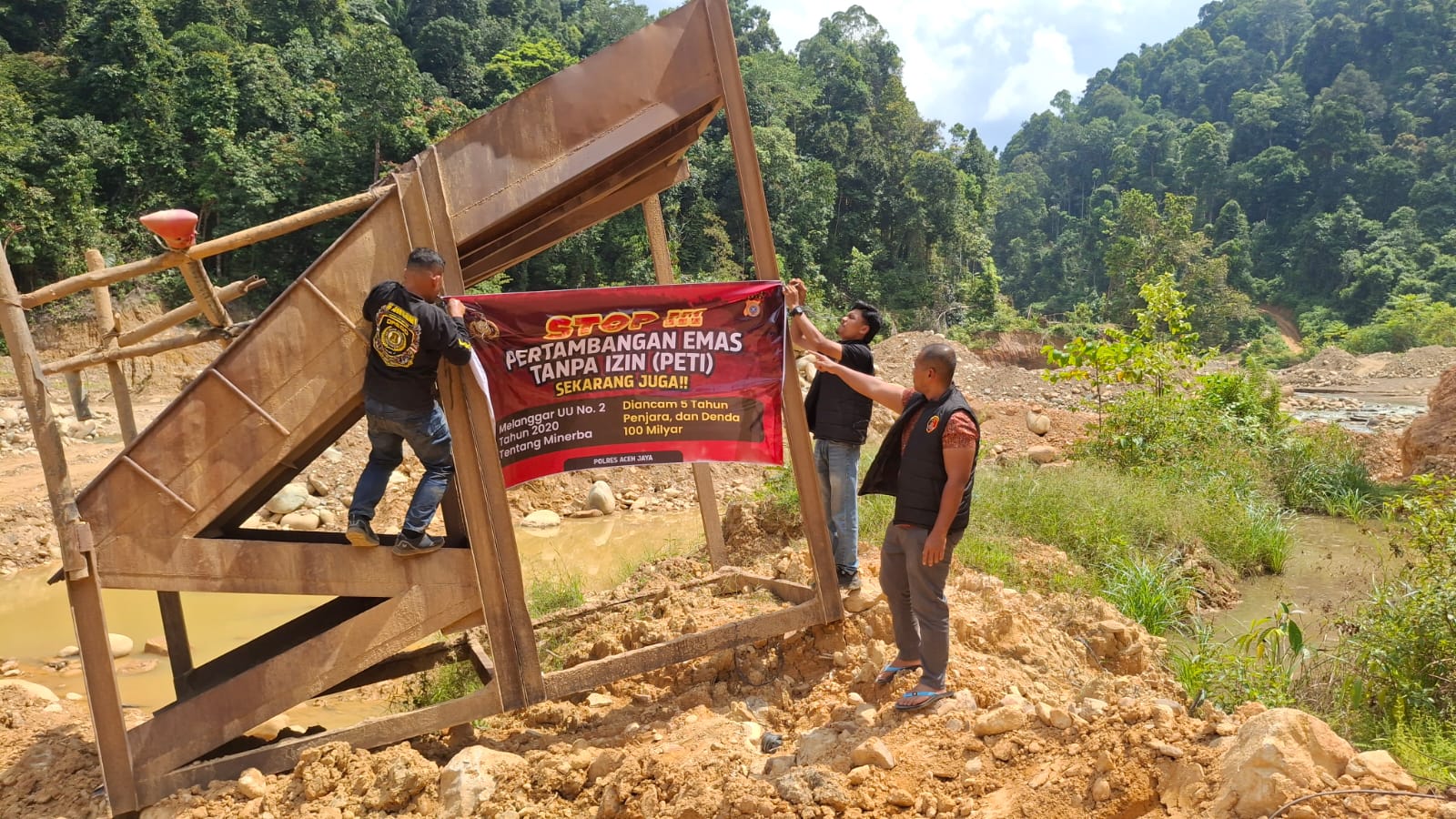 Operasi Gabungan Tidak Menemukan Alat Berat Maupun WNA di Lokasi Tambang Emas Ilegal 
